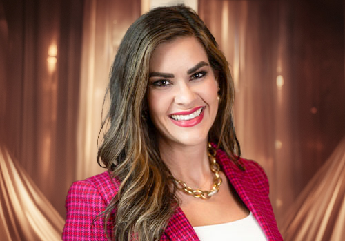 Women Business Awards Featured Winner - Julie Schniers - Julie Schniers | Inspiring Leader of the Year